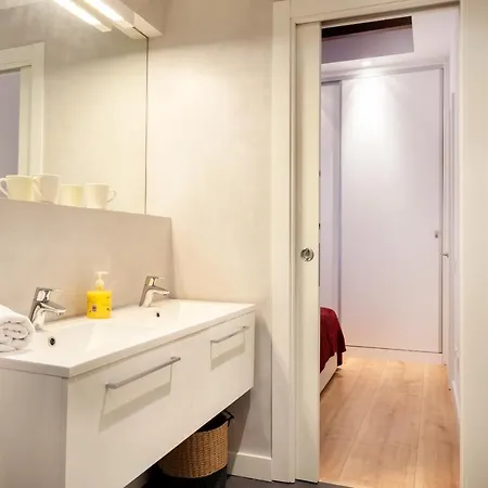 Akira Flats Urgell Appartamento *