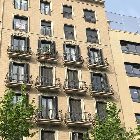 Apartment Akira Flats Urgell Barcelona